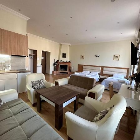 Marjani Apartments Tbilisi Esterno foto